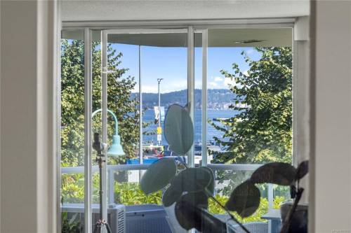 206-158 Promenade Dr, Nanaimo, BC - Indoor Photo Showing Other Room