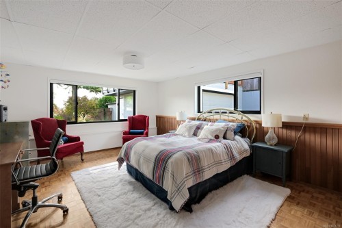 8 Woodville Pl, View Royal, BC 