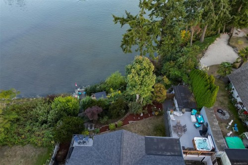 8 Woodville Pl, View Royal, BC 