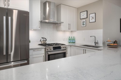 305-3529 Dolphin Dr, Nanoose Bay, BC - Indoor Photo Showing Kitchen With Stainless Steel Kitchen With Double Sink With Upgraded Kitchen