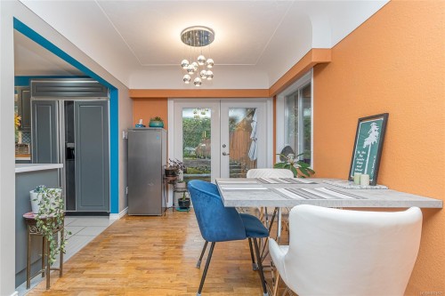 3837 Wilkinson Rd, Saanich, BC 