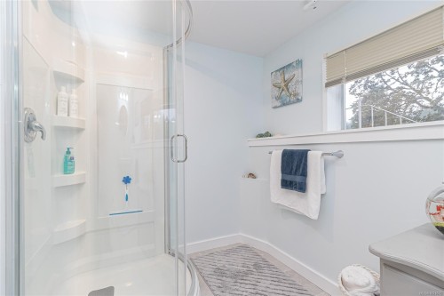 3837 Wilkinson Rd, Saanich, BC 