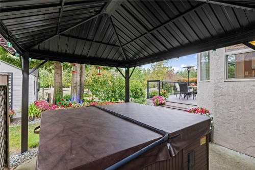 779 Mulholland Dr, Parksville, BC 