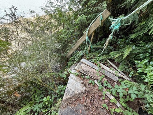221 Isabella Point Rd, Salt Spring, BC 
