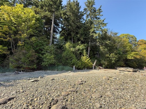221 Isabella Point Rd, Salt Spring, BC 