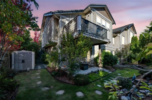 1-630 Brookside Rd, Colwood, BC 