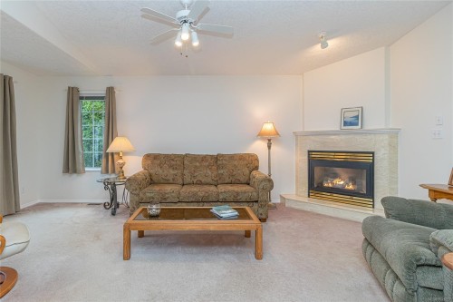 39 Eagle Lane, View Royal, BC 