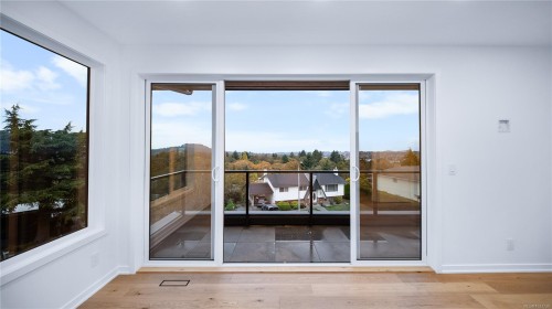 3700 Kootenay Pl, Saanich, BC 