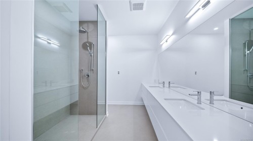 3700 Kootenay Pl, Saanich, BC 