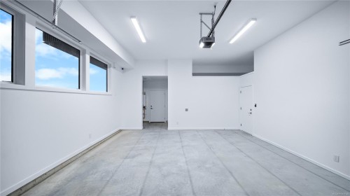 3700 Kootenay Pl, Saanich, BC 