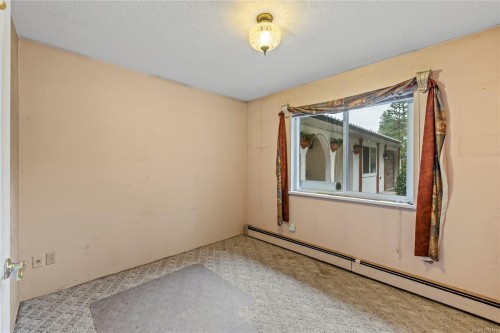 930 Mulholland Dr, French Creek, BC 