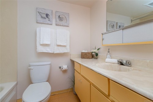 1603-647 Michigan St, Victoria, BC - Indoor Photo Showing Bathroom