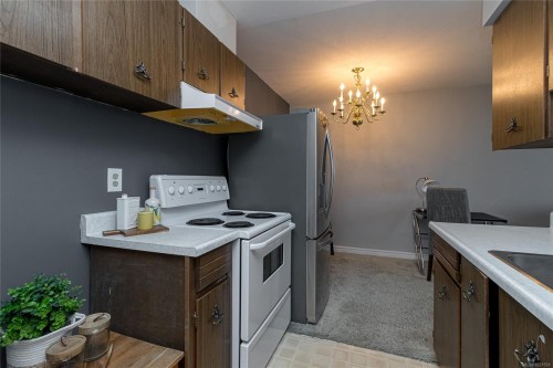 1603-647 Michigan St, Victoria, BC - Indoor Photo Showing Kitchen
