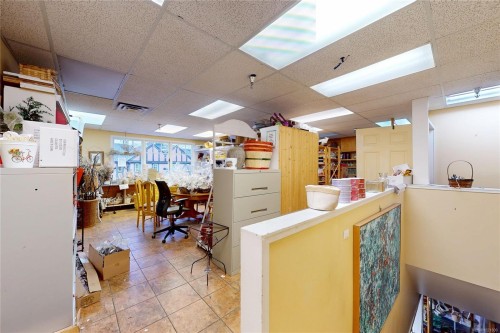 102-2187 Oak Bay Ave, Oak Bay, BC 