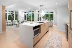 303-5229 Cordova Bay Rd  Saanich, BC V8Y 2L1