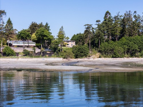 5605 Parker Ave, Saanich, BC 