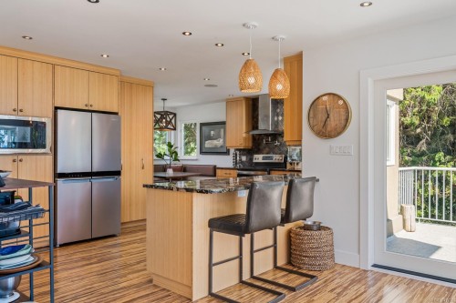 5605 Parker Ave, Saanich, BC 