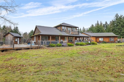 3805 Kriscott Rd, Whiskey Creek, BC 