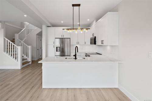 A-6521 Noblewood Pl, Sooke, BC - Indoor Photo Showing Kitchen With Upgraded Kitchen