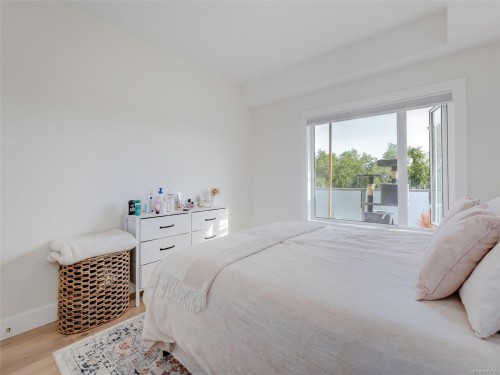 307-7098 Wallace Dr, Central Saanich, BC - Indoor Photo Showing Bedroom