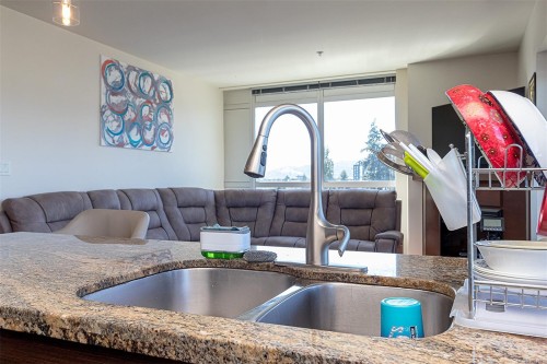 624-2745 Veterans Memorial Pkwy, Langford, BC - Indoor Photo Showing Kitchen With Double Sink