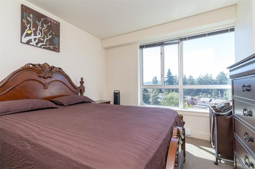 624-2745 Veterans Memorial Pkwy, Langford, BC - Indoor Photo Showing Bedroom