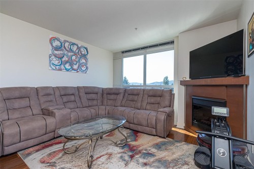624-2745 Veterans Memorial Pkwy, Langford, BC - Indoor Photo Showing Living Room With Fireplace