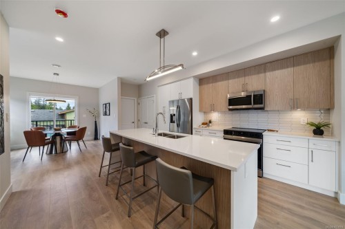 1063 Arcadiawood Lane, Langford, BC 