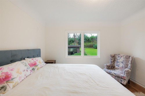 645 Transit Rd, Oak Bay, BC 