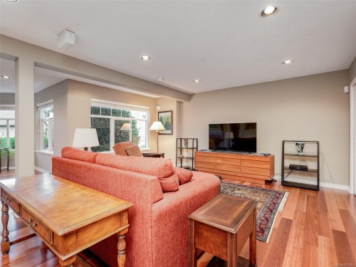 25-1286 Tolmie Ave, Saanich, BC 