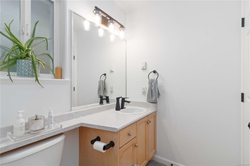 A-3037 Pickford Rd, Colwood, BC 