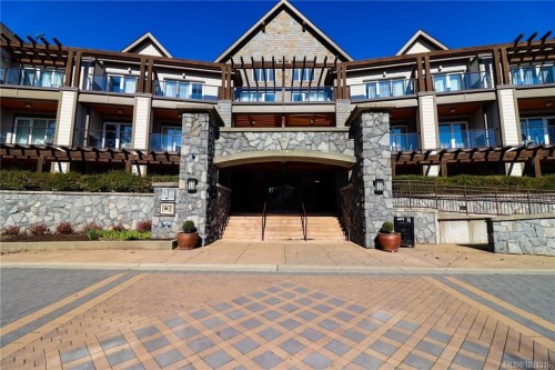 306-308A&B-1376 Lynburne Pl  Langford, BC V9B 6S1