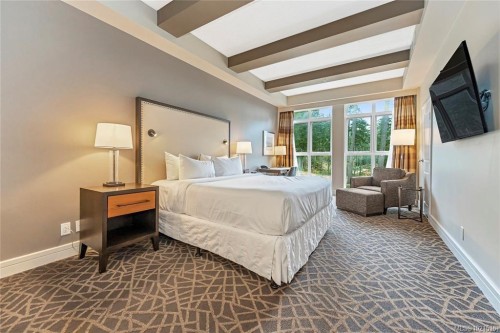 306-308A&B-1376 Lynburne Pl, Langford, BC - Indoor Photo Showing Bedroom