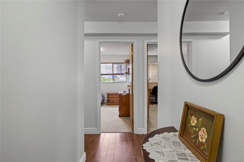 105-6715 Dover Rd, Nanaimo, BC - Indoor Photo Showing Other Room