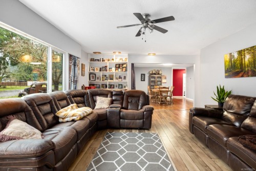 3075 Baker Rd, Duncan, BC 