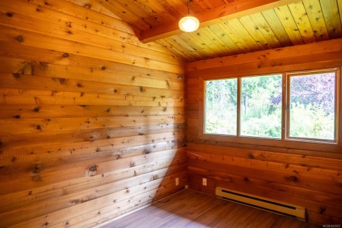 4531 Bedwell Harbour Rd, Pender Island, BC 