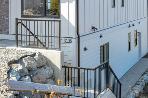 3195 Woodrush Dr, Duncan, BC 