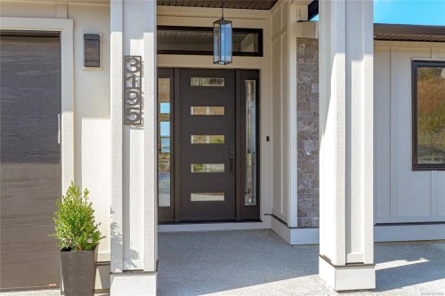 3195 Woodrush Dr, Duncan, BC 