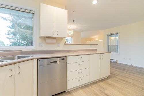 624 Wembley Rd, Parksville, BC 