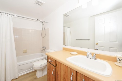 204-2515 Alexander St, Duncan, BC - Outdoor With Balcony With Exterior