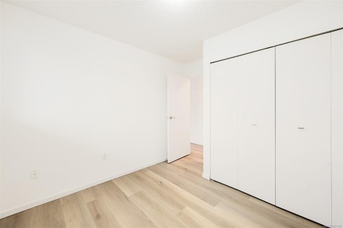 206-2610 Graham St, Victoria, BC - Indoor Photo Showing Other Room