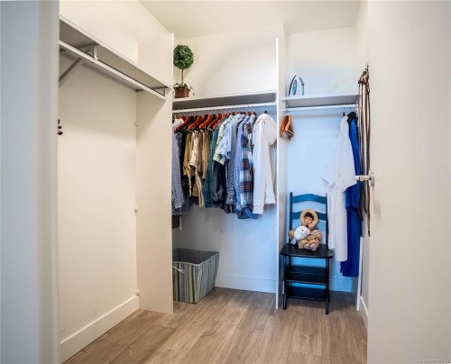 804-60 Saghalie Rd, Victoria, BC - Indoor With Storage