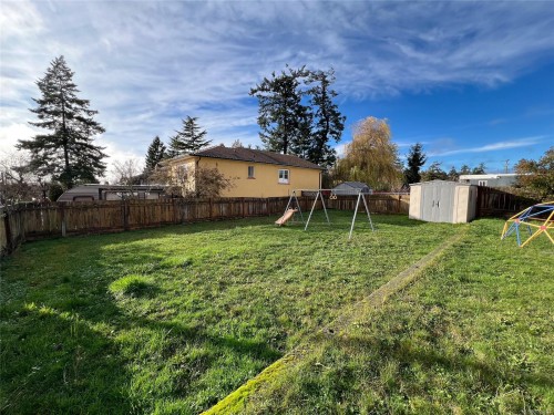 3876 Carey Rd, Saanich, BC 