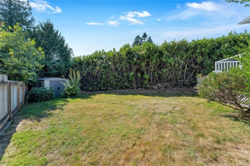 505 Windthrop Rd, Colwood, BC 