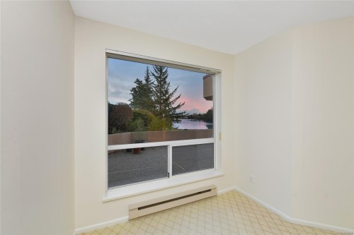 1131-2600 Ferguson Rd, Central Saanich, BC - Indoor Photo Showing Other Room