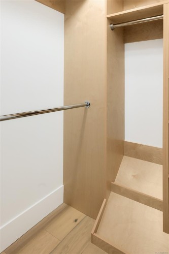 2-2268 Bowker Ave, Oak Bay, BC 