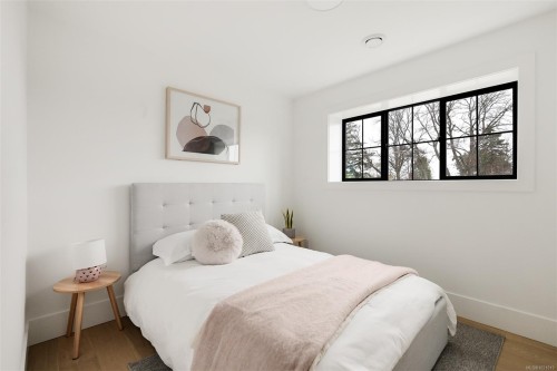 2-2268 Bowker Ave, Oak Bay, BC 