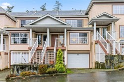 38-14 Erskine Lane  View Royal, BC V8Z 7J7