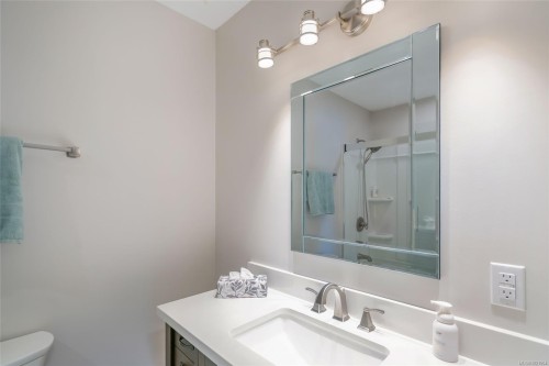 338 Mckinnon St, Parksville, BC 