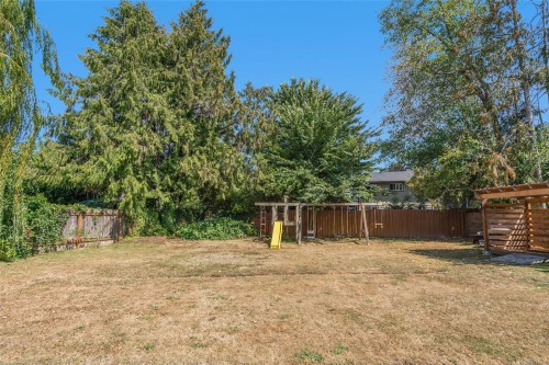 338 Mckinnon St, Parksville, BC 